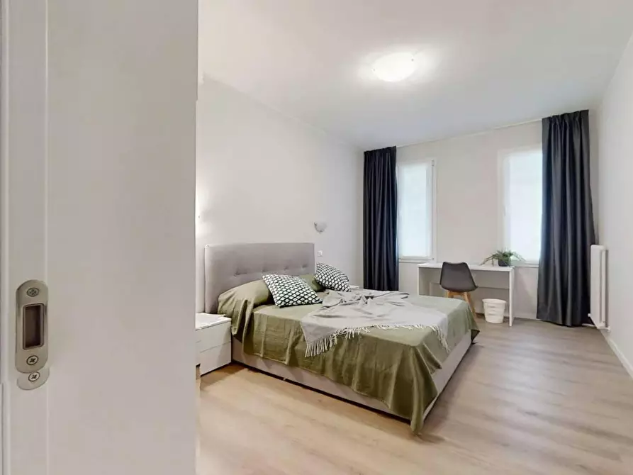 Immagine 4 di Camera in affitto  in Via Giambellino a Padova