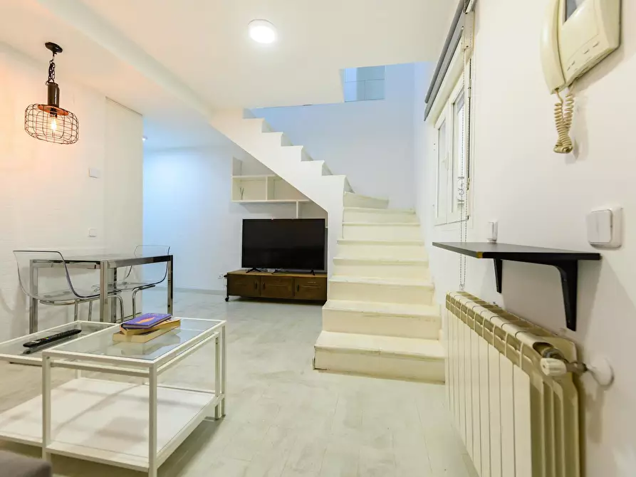 Immagine 8 di Appartamento in affitto  in Calle del Prado a Madrid