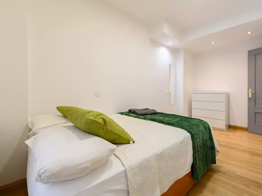 Immagine 4 di Appartamento in affitto  in Calle del Prado a Madrid