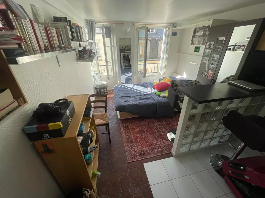 Immagine 2 di Appartamento in affitto  in Rue de Cléry a Paris