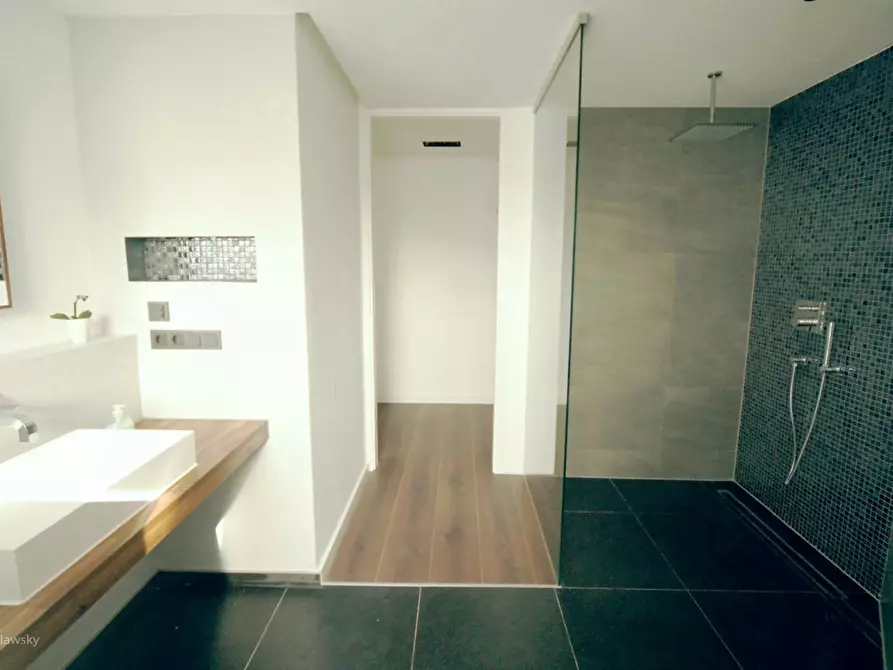 Immagine 4 di Appartamento in affitto  in Boisseréestraße a Köln