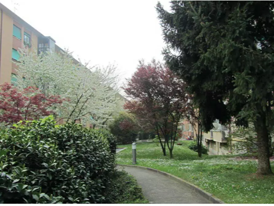 Immagine 6 di Camera in affitto  in Via Giovanni Montemartini a Milano