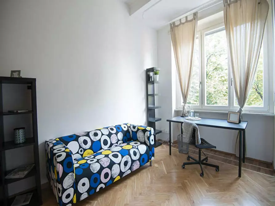 Immagine 8 di Camera in affitto  in Corso Re Umberto a Torino