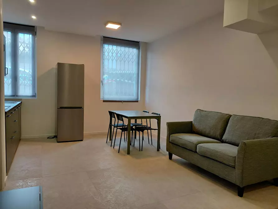 Immagine 4 di Appartamento in affitto  in Via Francesco Paolo Michetti a Milano