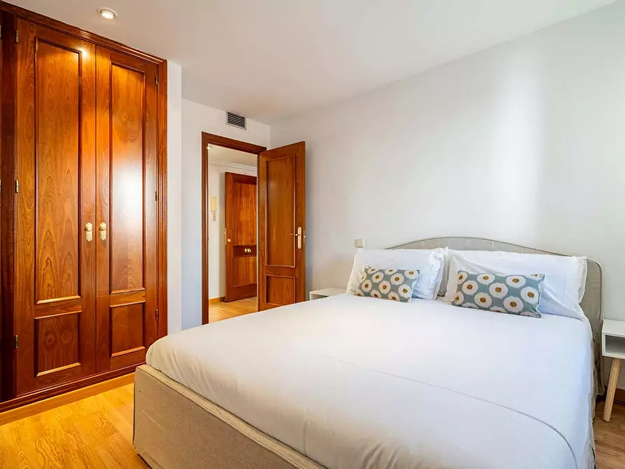 Immagine 8 di Appartamento in affitto  in Calle de Eraso a Madrid