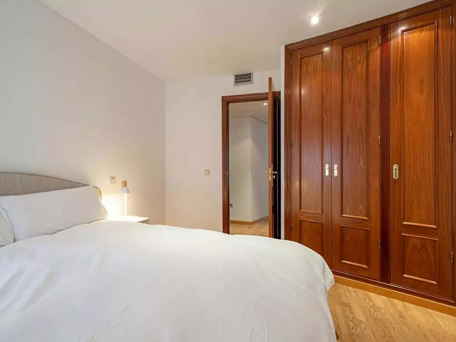 Immagine 5 di Appartamento in affitto  in Calle de Eraso a Madrid