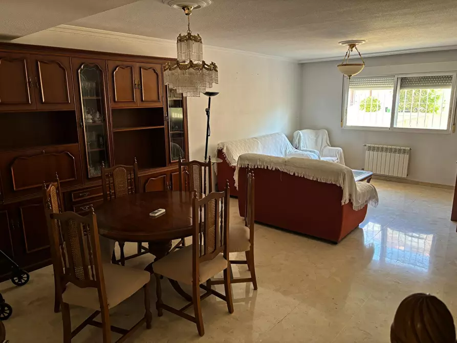 Immagine 8 di Casa indipendente in affitto  in Avinguda Novelda a Alicante/Alacant