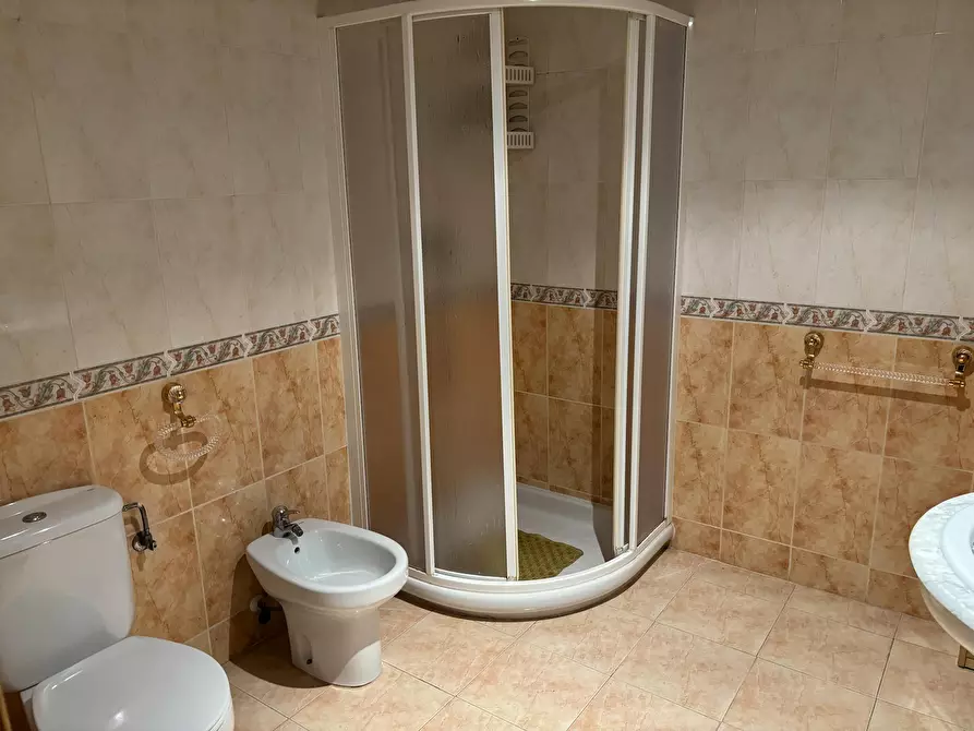 Immagine 5 di Casa indipendente in affitto  in Avinguda Novelda a Alicante/Alacant