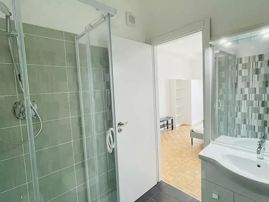 Immagine 4 di Camera in affitto  in Via Lorenzo Bartolini a Milano
