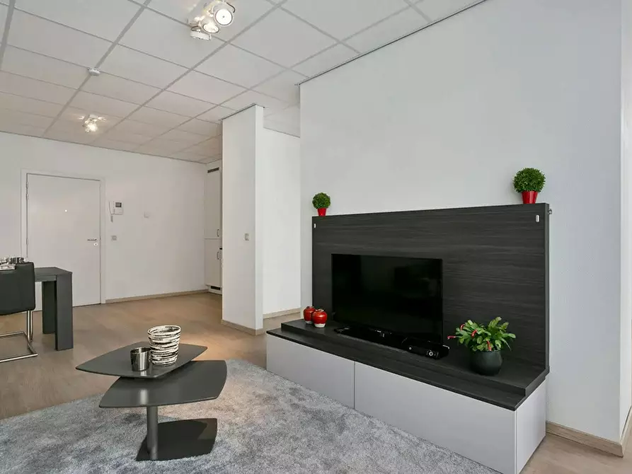 Immagine 4 di Appartamento in affitto  in Rue du Marché a Saint-Josse-Ten-Noode