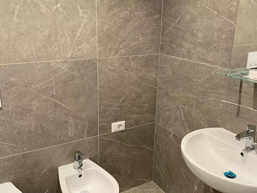 Immagine 8 di Appartamento in affitto  in Via Roccantica a Roma