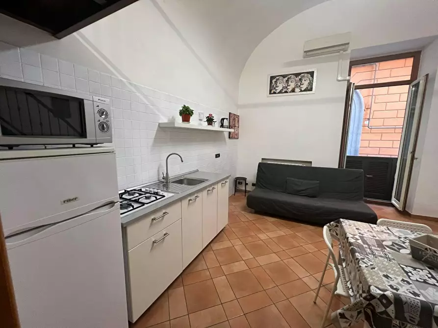 Immagine 7 di Appartamento in affitto  in Salita Tarsia a Napoli