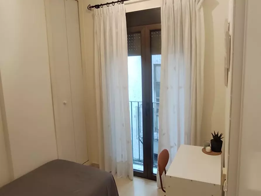 Immagine 3 di Camera in affitto  in Carrer dels Aluders a Valencia