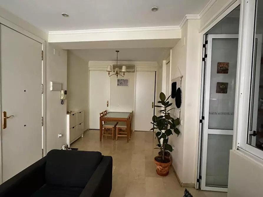 Immagine 10 di Camera in affitto  in Carrer dels Aluders a Valencia