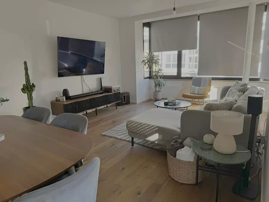 Immagine 6 di Appartamento in affitto  in Rathelbeckstraße a Düsseldorf