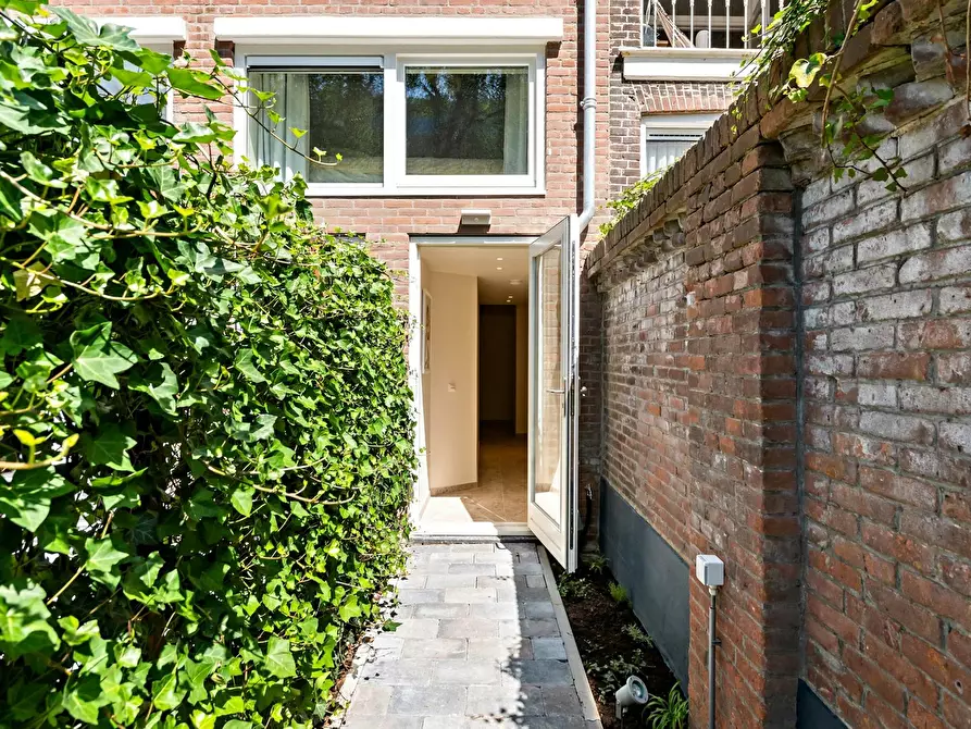 Immagine 3 di Appartamento in affitto  in Jan van Nassaustraat a 's-Gravenhage