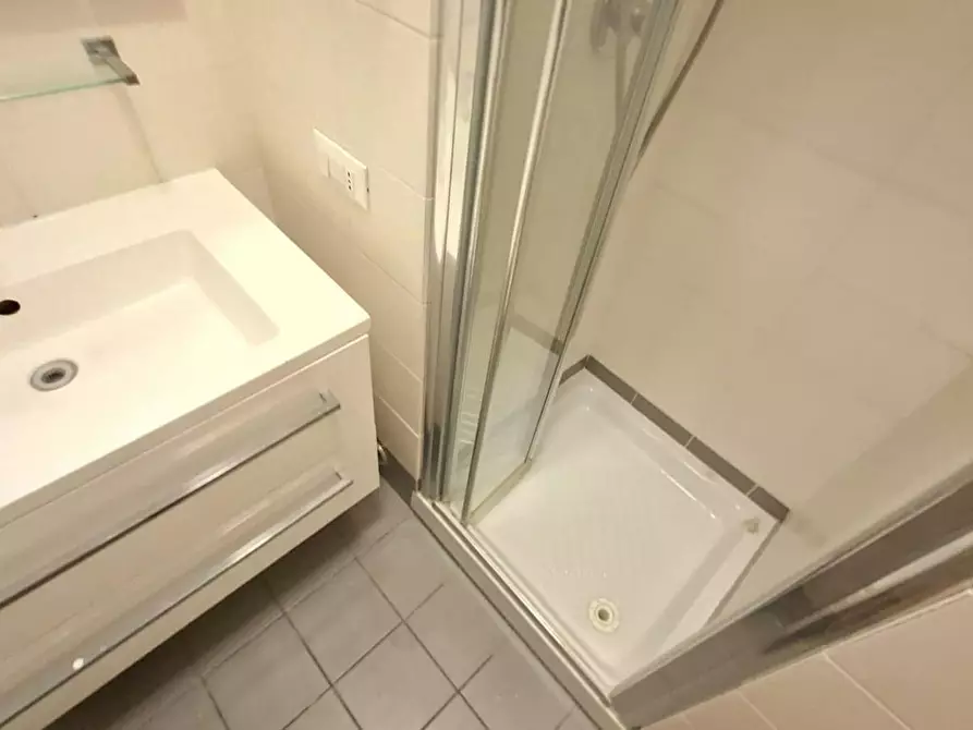 Immagine 6 di Camera in affitto  in Via Costantino Maes a Roma