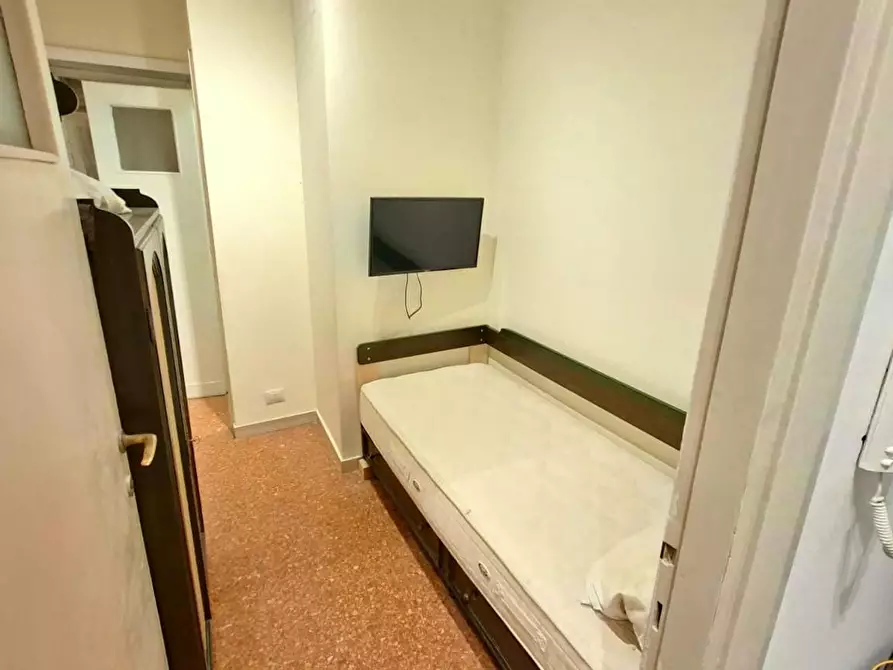 Immagine 9 di Camera in affitto  in Via Costantino Maes a Roma