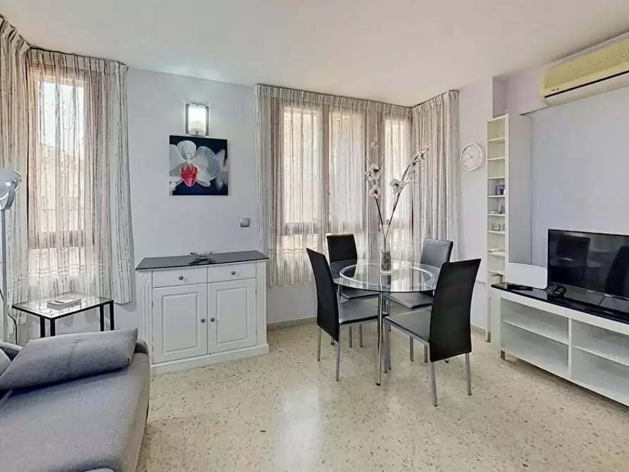 Immagine 3 di Appartamento in affitto  in Carrer del Mar a Valencia