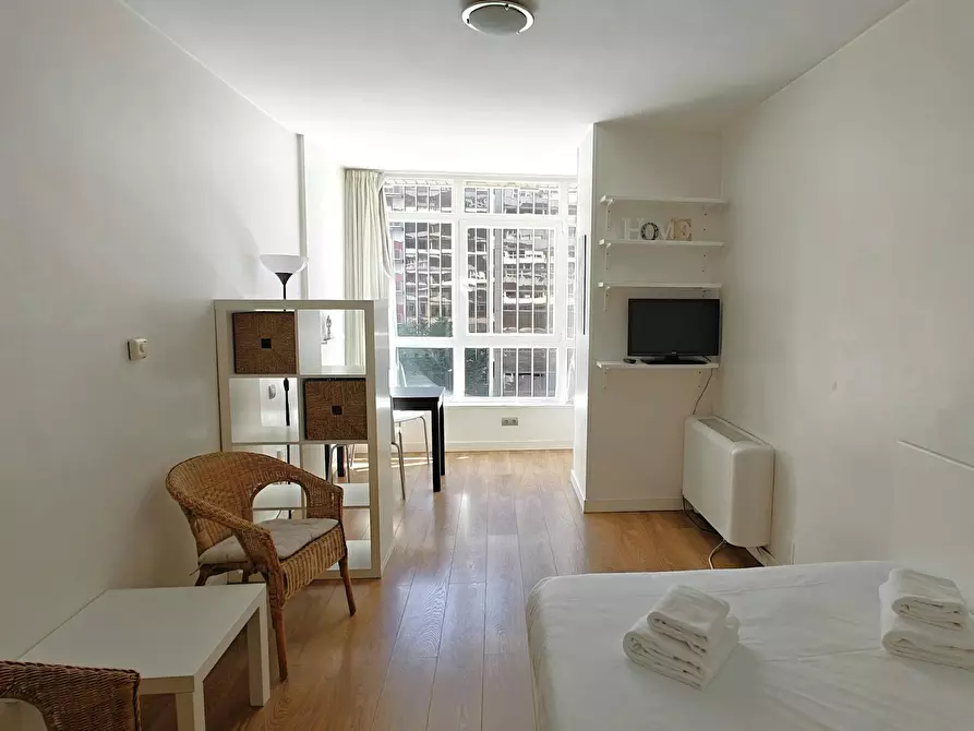Immagine 2 di Appartamento in affitto  in Calle de Mauricio Legendre a Madrid