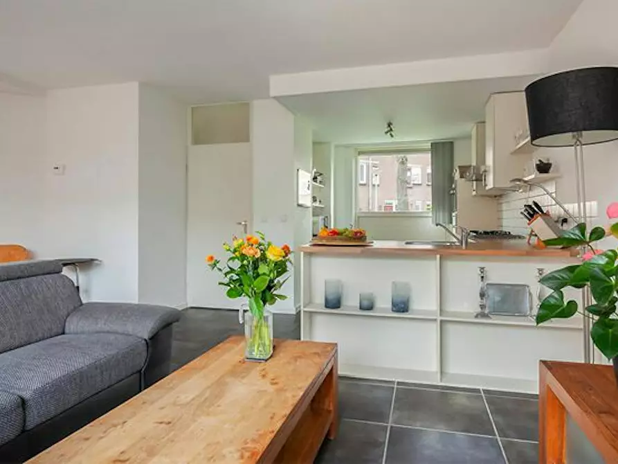 Immagine 6 di Casa indipendente in affitto  in Veerman a Spijkenisse