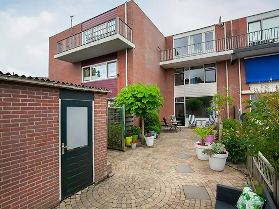 Immagine 5 di Casa indipendente in affitto  in Veerman a Spijkenisse