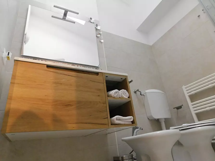 Immagine 6 di Appartamento in affitto  in Via Leopoldo Fregoli a Bologna