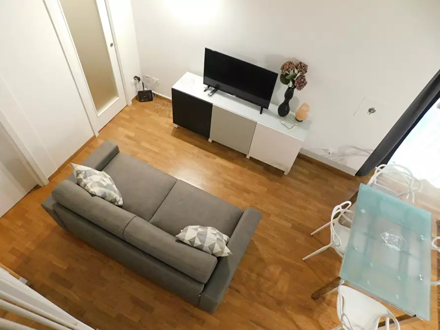 Immagine 1 di Appartamento in affitto  in Via Leopoldo Fregoli a Bologna