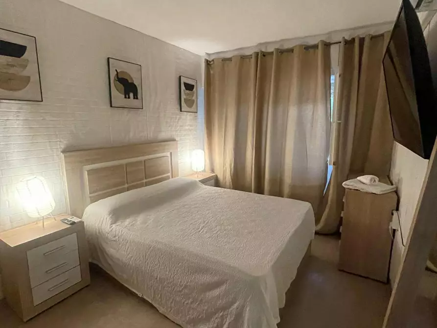 Immagine 2 di Appartamento in affitto  in Calle de José del Hierro a Madrid