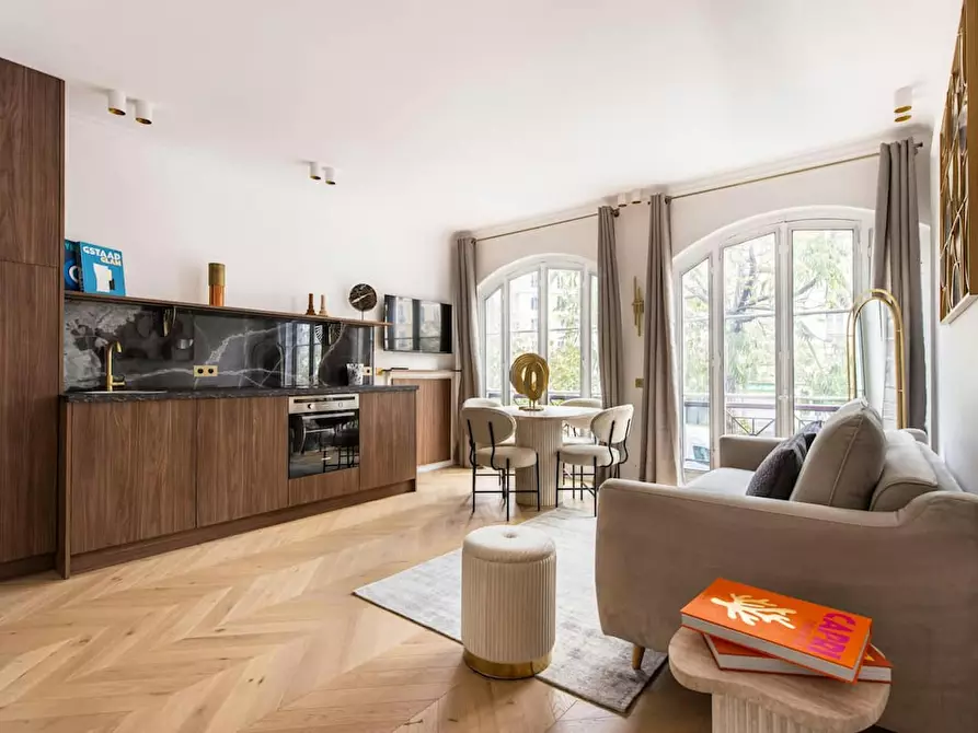 Immagine 1 di Appartamento in affitto  in Rue des immeubles Industriels a Paris