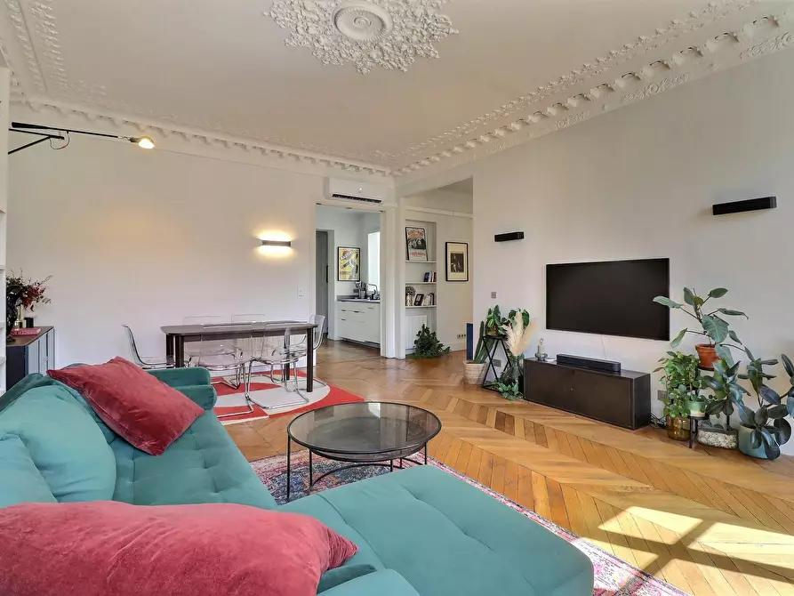 Immagine 9 di Appartamento in affitto  in Rue d'Hauteville a Paris