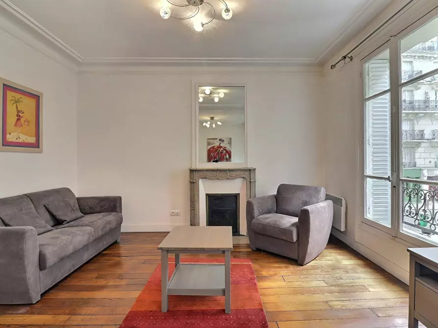 Immagine 10 di Appartamento in affitto  in Rue Sivel a Paris