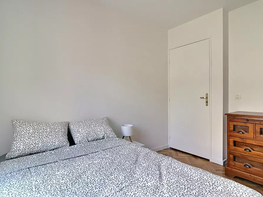 Immagine 9 di Appartamento in affitto  in Rue des Vinaigriers a Paris
