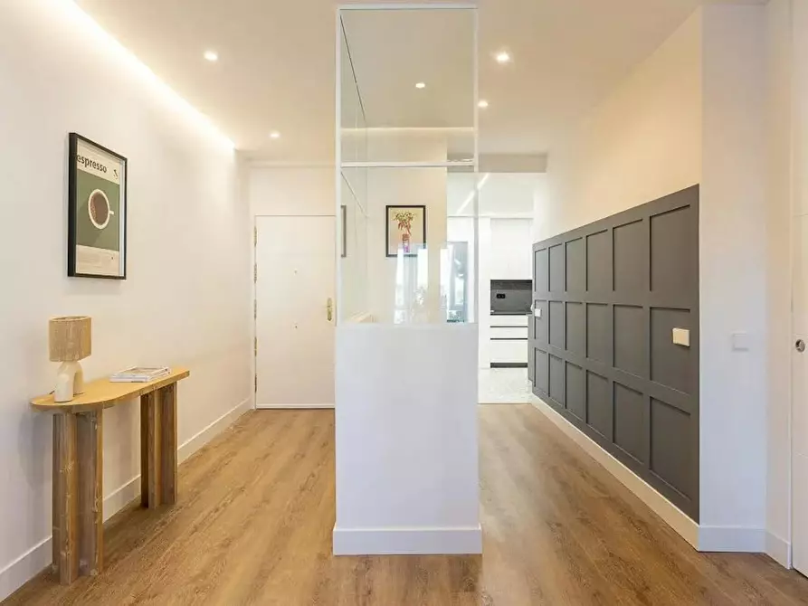 Immagine 6 di Appartamento in affitto  in Avenida de Filipinas a Madrid