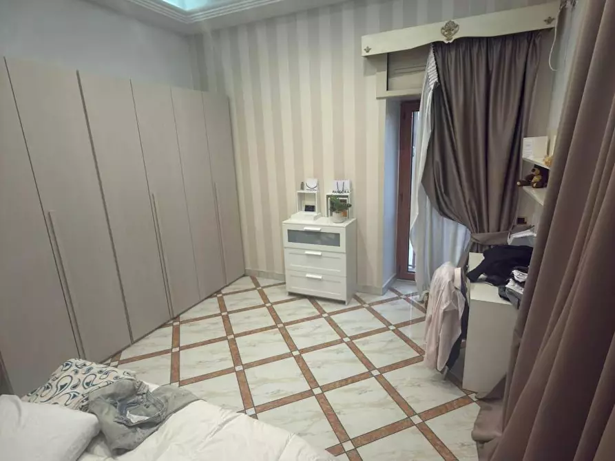 Immagine 4 di Camera in affitto  in Via Foria a Napoli