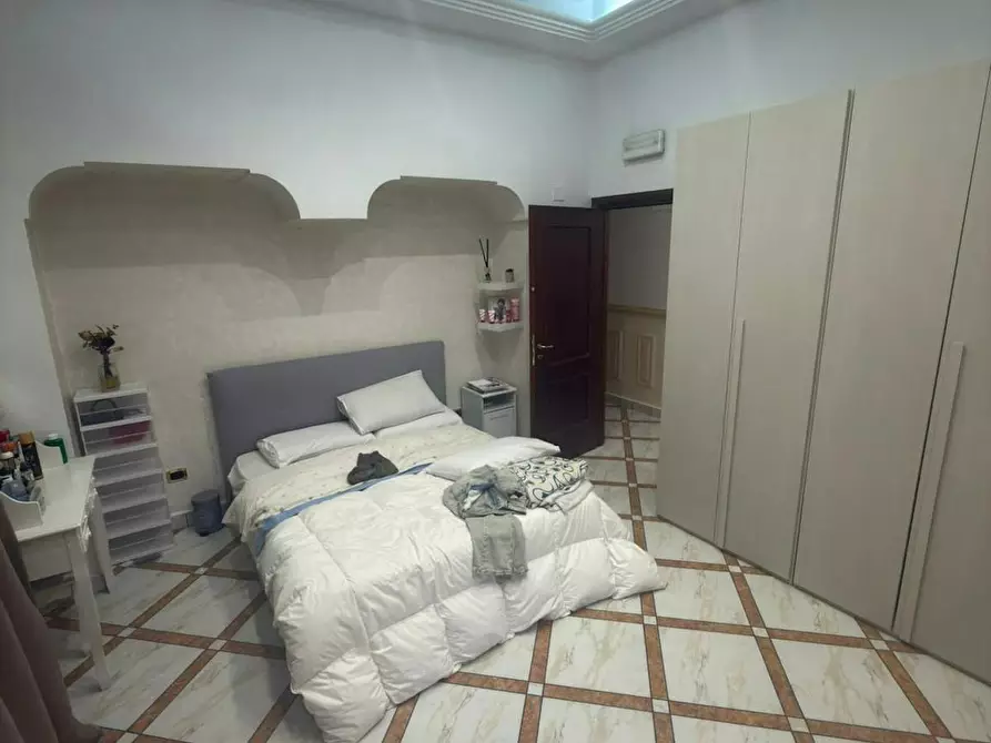 Immagine 3 di Camera in affitto  in Via Foria a Napoli