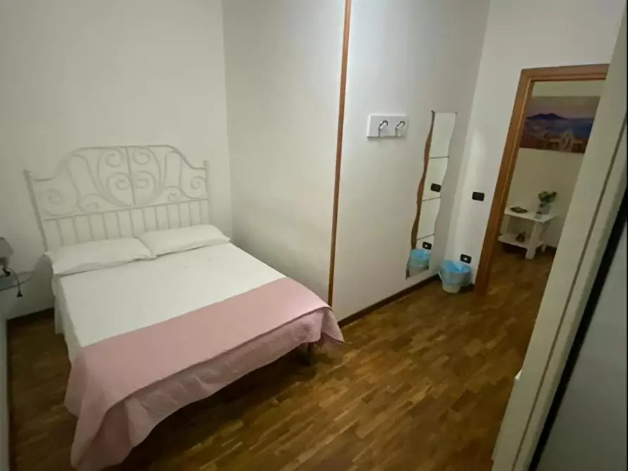 Immagine 10 di Appartamento in affitto  in Via dei Tribunali a Napoli