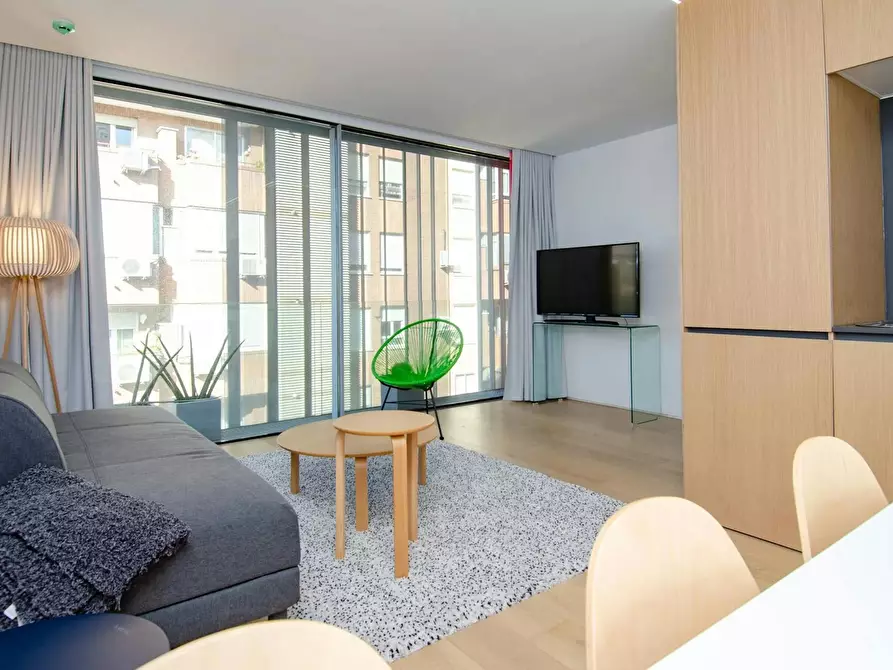 Immagine 3 di Appartamento in affitto  in Plaza Prosperidad a Madrid