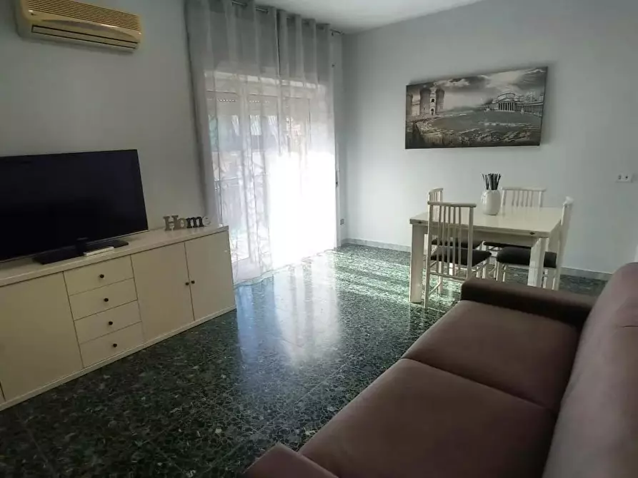 Immagine 5 di Camera in affitto  in Via Marco Aurelio Severino a Napoli