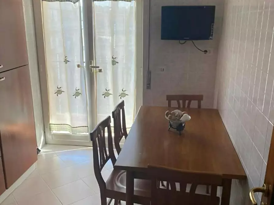 Immagine 10 di Camera in affitto  in Via Marco Aurelio Severino a Napoli