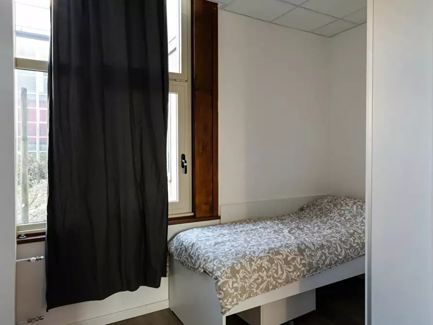 Immagine 3 di Camera in affitto  in Largo Vittorio Sereni a Milano