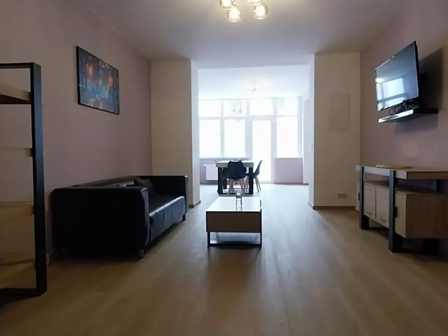 Immagine 1 di Appartamento in affitto  in Rue Saint-Quentin a Bruxelles