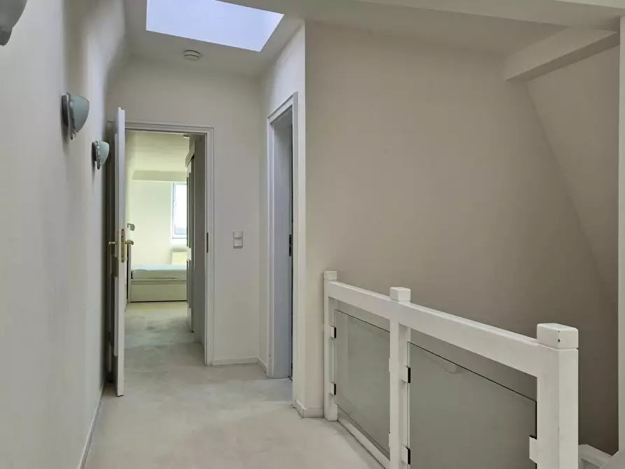 Immagine 2 di Appartamento in affitto  in Luegallee a Düsseldorf