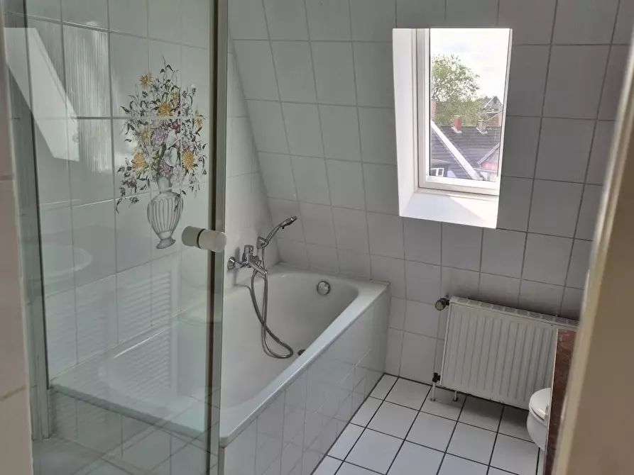 Immagine 9 di Appartamento in affitto  in Luegallee a Düsseldorf