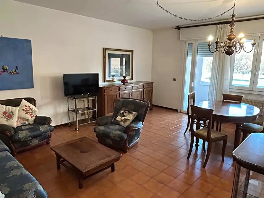 Immagine 7 di Camera in affitto  in Viale Po a Baone