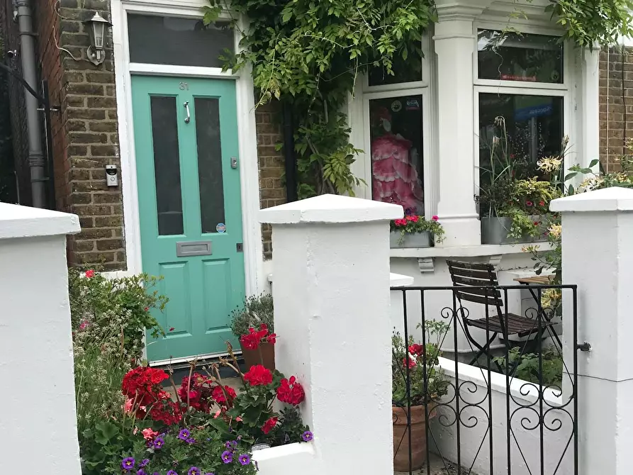 Immagine 10 di Camera in affitto  in Wells House Road a Brent