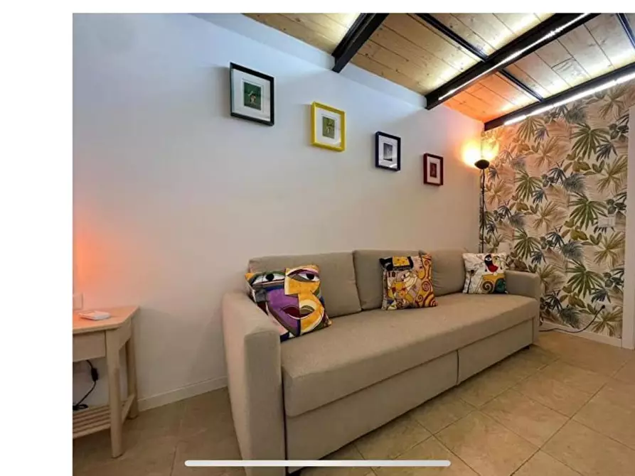 Immagine 6 di Camera in affitto  in Via San Biagio dei Librai a Napoli