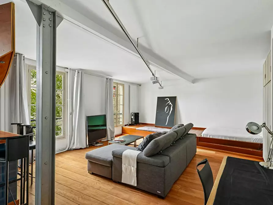 Immagine 4 di Appartamento in affitto  in Rue Marguerite de Rochechouart a Paris