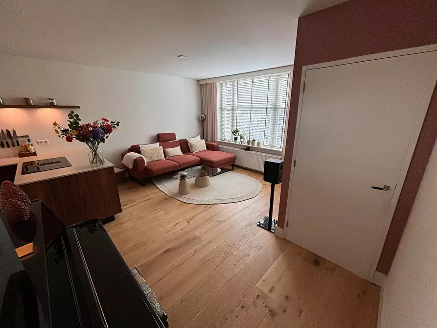 Immagine 2 di Appartamento in affitto  in Sassenheimstraat a Amsterdam
