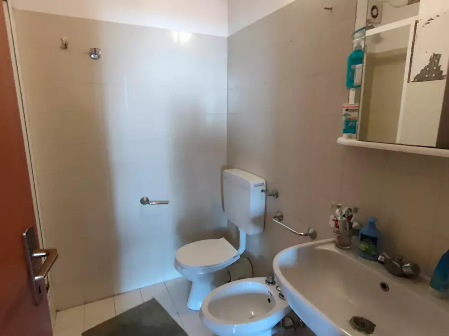 Immagine 10 di Camera in affitto  in Via dei Missaglia a Milano